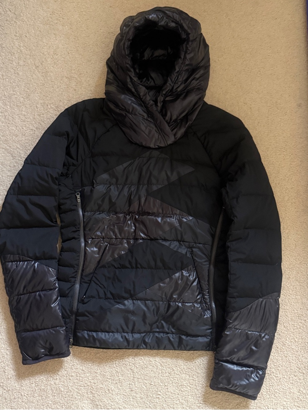 lululemon athletica woman’s Down for it All Quilted Hooded Puffer